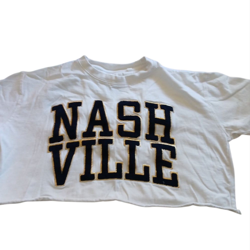 The Nash Collection "NASH"  Nashville Raw Hem Crop T-Shirt Size M